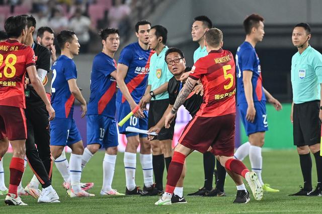 中国女排0-3捷克！诞生3个不可思议、3个不争事实，龚翔宇救场难